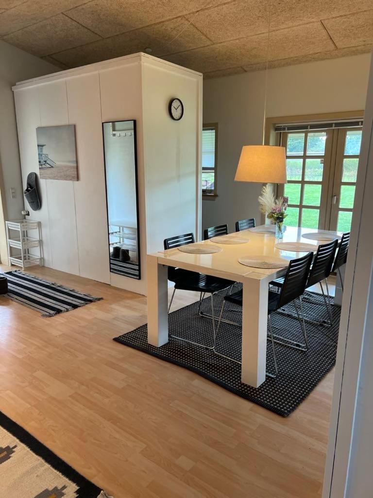 Skon Lejlighed Til 4 Personer Ansager Esterno foto